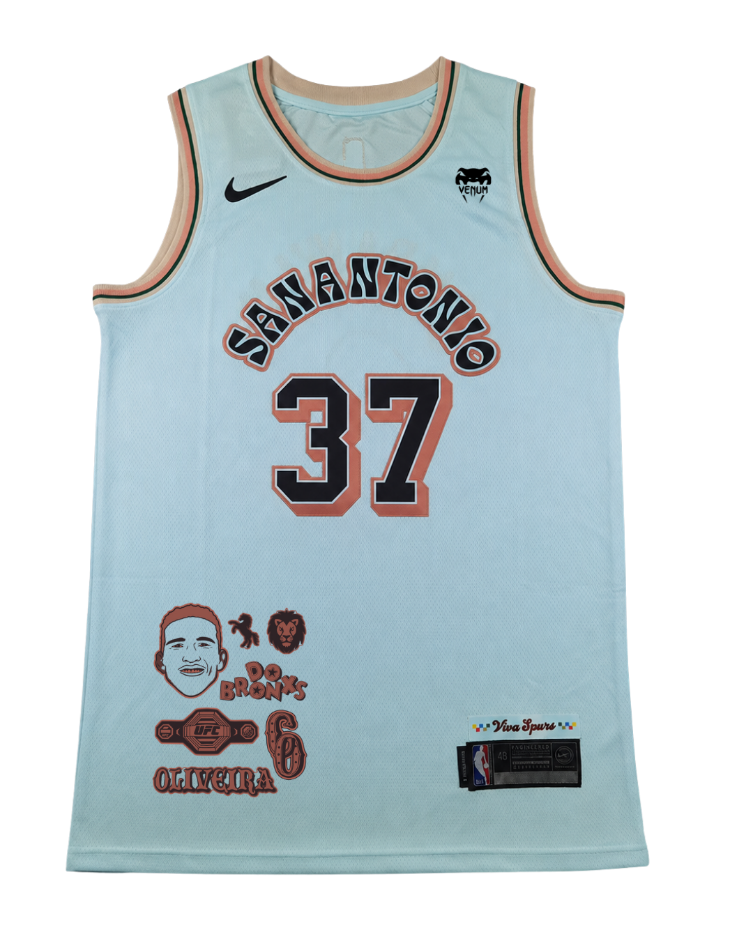 Charles Oliveira X San Antonio Spurs